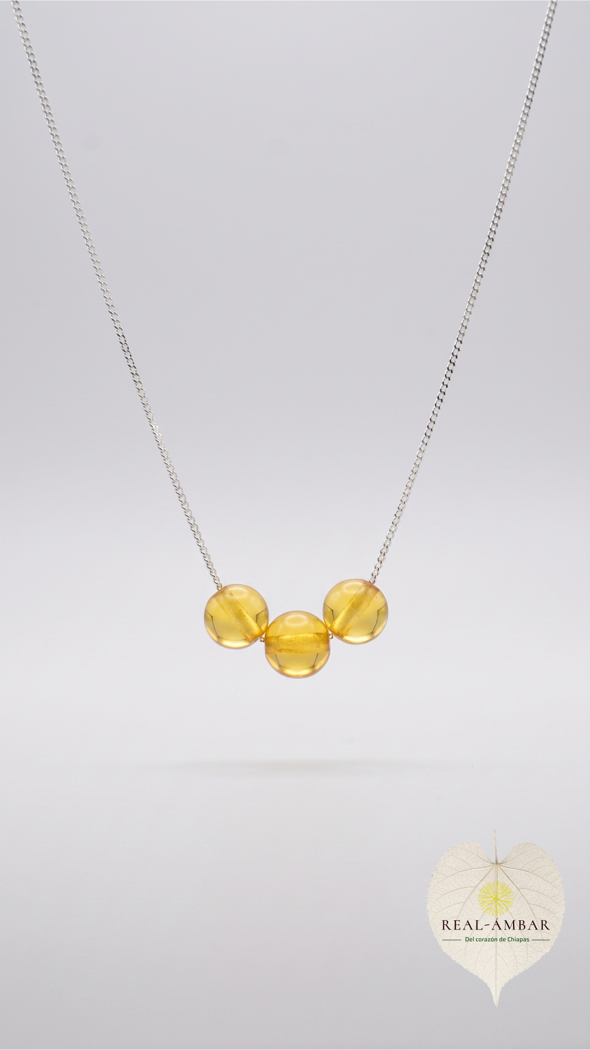 Collar de plata .925 con 3 Esferas de ámbar natural. "3 Esferas de Set"