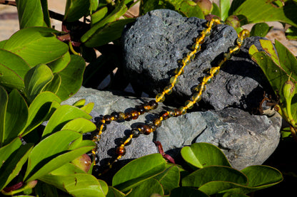 collar de ambar adultos con plantas 2